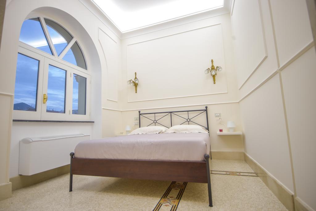 Palazzo Liguori Bed & Breakfast Cava deʼ Tirreni Eksteriør bilde