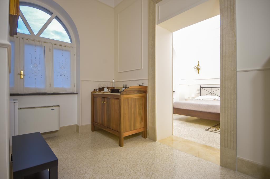 Palazzo Liguori Bed & Breakfast Cava deʼ Tirreni Eksteriør bilde